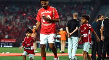 “تفكير في بدائل متعددة” … لاعبو الأهلي يوجهون اللوم لحسين الشحات