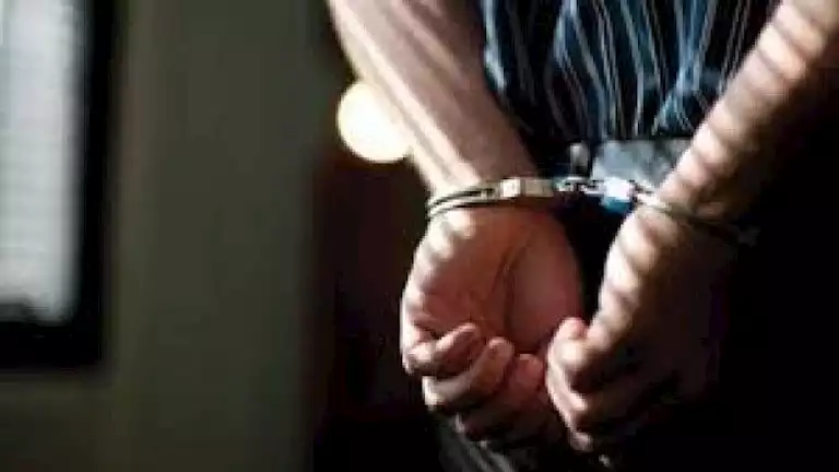 تفكيك شبكة دولية لتجارة مخدر “الآيس” في مدينة نصر تفكيك شبكة دولية لتجارة مخدر “الآيس” في مدينة نصر