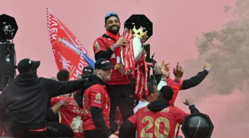 تفوق على الجميع – محمد صلاح يحقق إنجازاً فريداً في الدوري الإنجليزي خلال الموسمين الماضيين