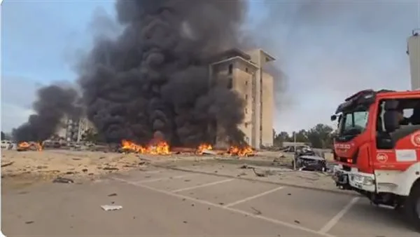 تقارير إسرائيلية: إغلاق محطة قطارات في بئر السبع بعد سقوط صاروخ إيراني تقارير إسرائيلية: إغلاق محطة قطارات في بئر السبع بعد سقوط صاروخ إيراني