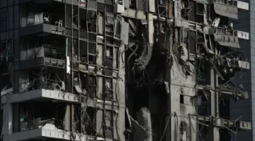 تقارير إسرائيلية: وجود عالقين في تل أبيب نتيجة القصف الإيراني