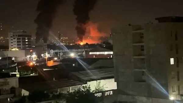 تقارير إيرانية: غارات إسرائيلية تستهدف كرمنشاه غرب البلاد وأنباء عن سماع انفجارات في المدينة. تقارير إيرانية: غارات إسرائيلية تستهدف كرمنشاه غرب البلاد وأنباء عن سماع انفجارات في المدينة.