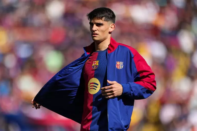 تقارير: برشلونة يتيح إمكانية بيع جيرارد مارتن تقارير: برشلونة يتيح إمكانية بيع جيرارد مارتن
