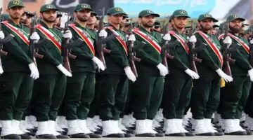 تقارير عبرية: الحرس الثوري يجهز لإطلاق 1800 صاروخ في آن واحد