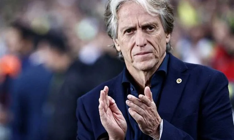 تقرير: النصر ينجز اتفاقه مع جيسوس لتولي تدريب الفريق