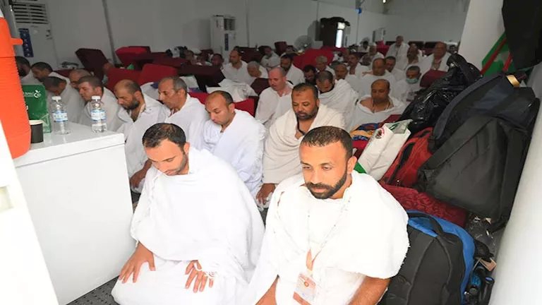تلبية الدعاء في معسكرات حجاج الجمعيات الخيرية تلبية الدعاء في معسكرات حجاج الجمعيات الخيرية