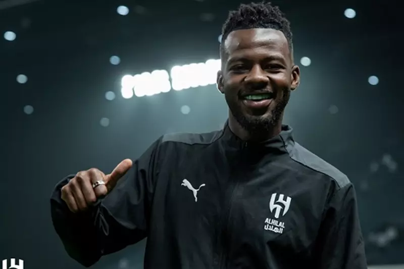 تمبكتي يسعى بكل جهده للانضمام إلى مباراة الهلال المهمة في كأس العالم للأندية