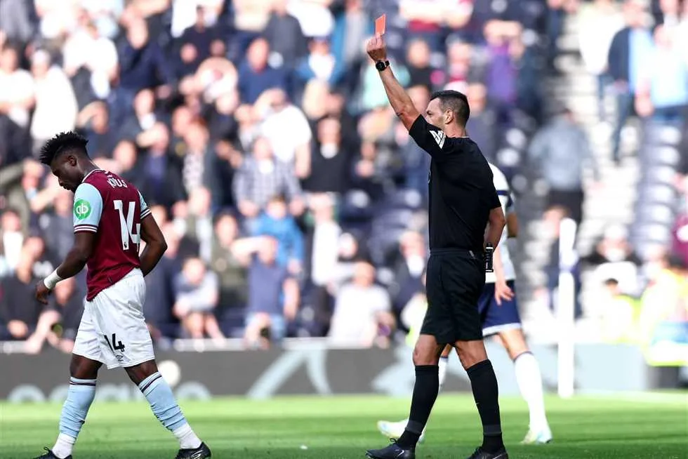 تنافس إنجليزي على التعاقد مع نجم منتخب غانا تنافس إنجليزي على التعاقد مع نجم منتخب غانا