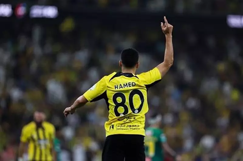 تنافس بين النصر ونيوم على لاعب من الاتحاد تنافس بين النصر ونيوم على لاعب من الاتحاد