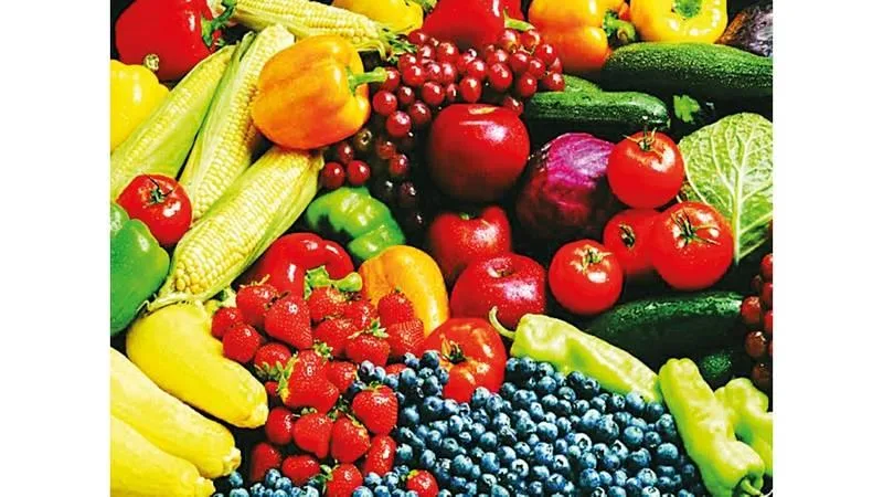 تناول الفواكه والخضروات يومياً يعزز جودة النوم بنسبة 16%