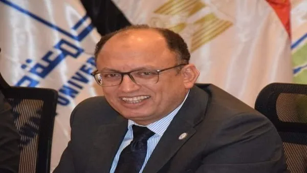 تهنئة رئيس جامعة حلوان للرئيس السيسي بمناسبة عيد الأضحى 2025 تهنئة رئيس جامعة حلوان للرئيس السيسي بمناسبة عيد الأضحى 2025