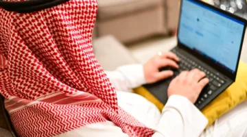 توافقًا مع تقديرات صندوق النقد الدولي، الاقتصاد السعودي يضيف 417 ألف فرصة عمل جديدة في غضون 3 أشهر.