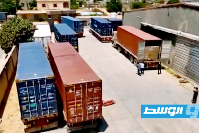 توفير شحنة أجهزة غسيل الكلى لمستودعات “الإمداد الطبي” توفير شحنة أجهزة غسيل الكلى لمستودعات “الإمداد الطبي”