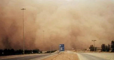 استخدام تقنيات الذكاء الاصطناعي لتوقع العواصف والأعاصير استخدام تقنيات الذكاء الاصطناعي لتوقع العواصف والأعاصير