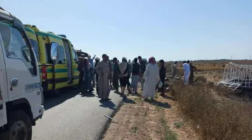 حادث مأسوي على طريق السلوم الدولي يسفر عن وفاة 3 أشخاص، بينهم مصري وليبيين، وإصابة 3 آخرين.