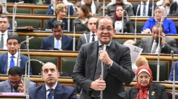 جبالي يهاجم غياب وزيرَي المالية والتخطيط عن جلسة مناقشة الموازنة العامة: لا عذر مقبول!