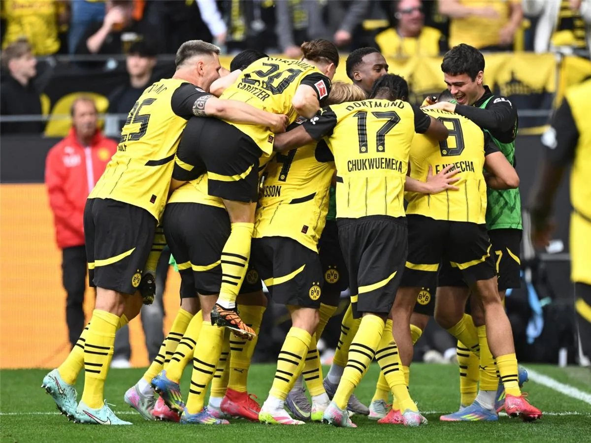 جدول مباريات اليوم الثلاثاء 17 يونيو 2025 والقنوات التي ستبثها: بوروسيا دورتموند يواجه فلومينينسي وإنتر ميلان يتقابل مع مونتيري. جدول مباريات اليوم الثلاثاء 17 يونيو 2025 والقنوات التي ستبثها: بوروسيا دورتموند يواجه فلومينينسي وإنتر ميلان يتقابل مع مونتيري.