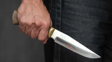 جروح قطعية في الرقبة: تفاصيل اعتداء زوجة على زوجها في دمياط وكيف انتهت الحادثة؟