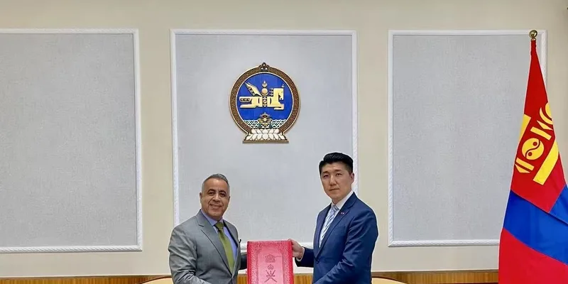 جلالة السلطان يرسل برقية رسمية إلى رئيس منغوليا جلالة السلطان يرسل برقية رسمية إلى رئيس منغوليا