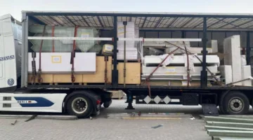 جمارك رأس الخيمة تبدأ أول شحنة ترانزيت باستخدام «تير» باتجاه بولندا