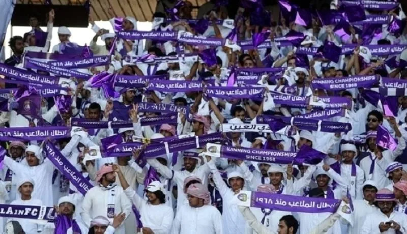 جماهير العين والأهلي تواصل السهر حتى الفجر ومشجع الوداد في حالة من الراحة. جماهير العين والأهلي تواصل السهر حتى الفجر ومشجع الوداد في حالة من الراحة.