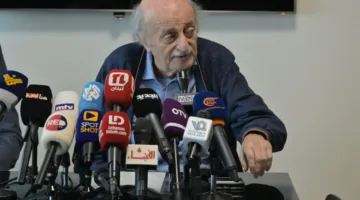 جنبلاط يتخلى عن أسلحته: يجب على الجميع الاقتداء!