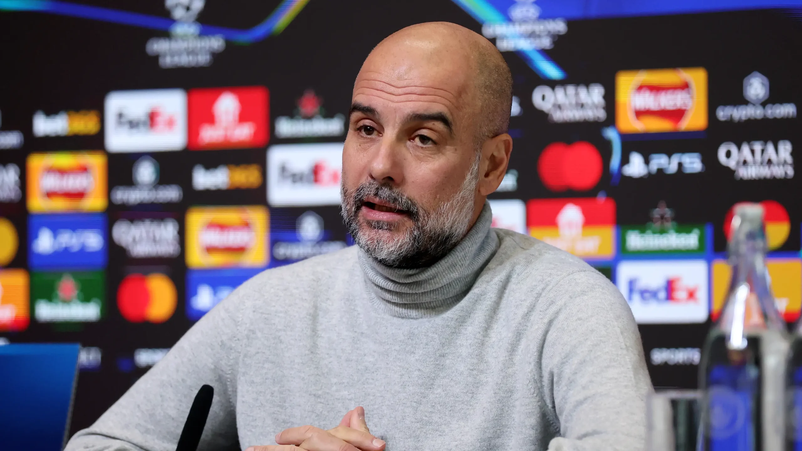 جوارديولا يكشف عن إصابة لاعب مانشستر سيتي خلال مباراة العين الإماراتي جوارديولا يكشف عن إصابة لاعب مانشستر سيتي خلال مباراة العين الإماراتي