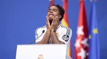 جونزالو جارسيا يُعقد الأمور للثنائي البرازيلي في ريال مدريد