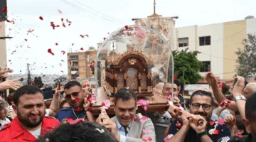 جونية تحتضن ذخائر القديسة تريز الطفل يسوع في أجواء مليئة بالإيمان