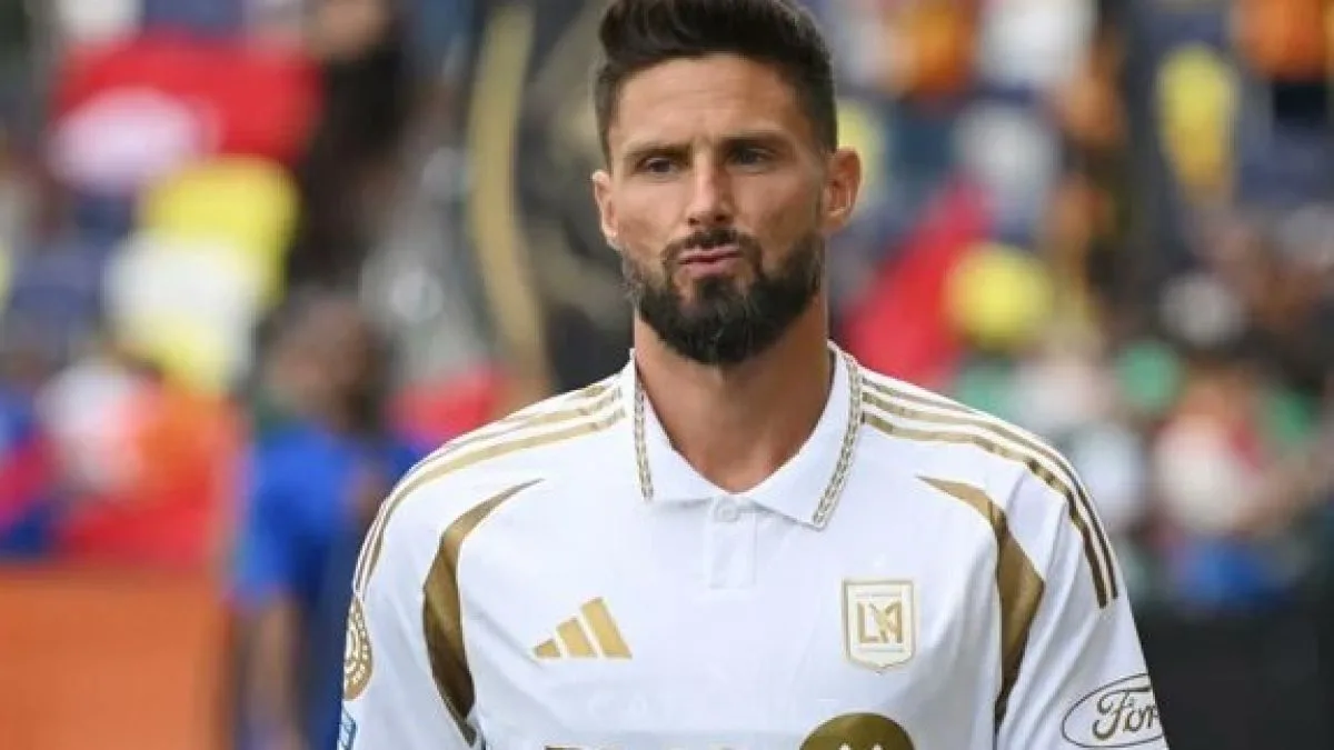جيرو يعلن عودته إلى الدوري الفرنسي عبر بوابة ليل جيرو يعلن عودته إلى الدوري الفرنسي عبر بوابة ليل