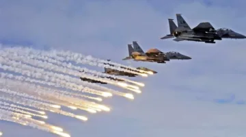 جيش الاحتلال: 60 طائرة حربية شنت غارات ليلية استهدفت العديد من الأهداف في إيران.