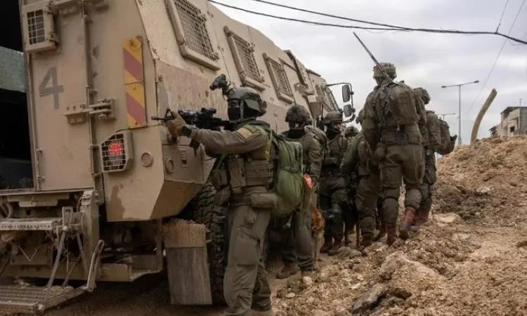 جيش الاحتلال الإسرائيلي يعلن استرداد جثماني رهينتين من غزة جيش الاحتلال الإسرائيلي يعلن استرداد جثماني رهينتين من غزة
