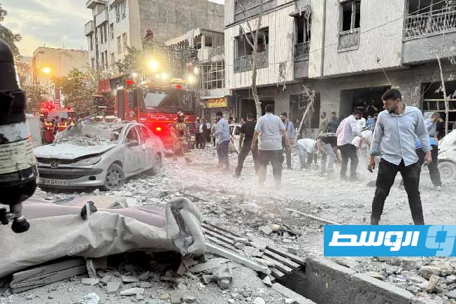 جيش الاحتلال يعلن عن تنفيذ عدة ضربات جوية في مناطق غرب إيران جيش الاحتلال يعلن عن تنفيذ عدة ضربات جوية في مناطق غرب إيران