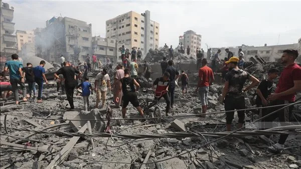 جيش الاحتلال يوجه تعليمات إخلاء للفلسطينيين في منطقة خان يونس بجنوب غزة جيش الاحتلال يوجه تعليمات إخلاء للفلسطينيين في منطقة خان يونس بجنوب غزة