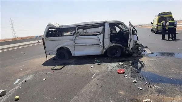 حادث فاجع على الطريق الإقليمي.. وفاة وإصابة 9 أفراد في تصادم بين ميكروباص وشاحنة ثقيلة حادث فاجع على الطريق الإقليمي.. وفاة وإصابة 9 أفراد في تصادم بين ميكروباص وشاحنة ثقيلة