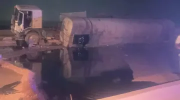 حادثة انقلاب سيارة وقود على طريق السويس