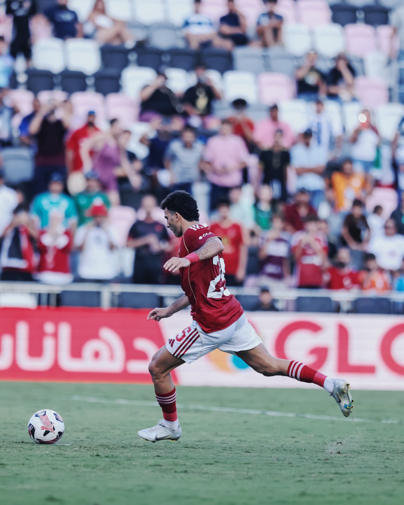 حازم فتوح: عرض نيوم لضم زيزو من نادي الزمالك بلغ 300 مليون جنيه حازم فتوح: عرض نيوم لضم زيزو من نادي الزمالك بلغ 300 مليون جنيه