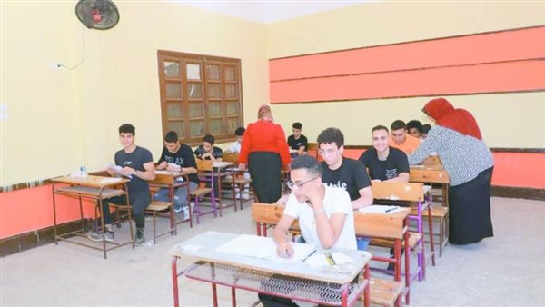 حبس معلمة حاولت تسريب امتحان الثانوية العامة في الشرقية حبس معلمة حاولت تسريب امتحان الثانوية العامة في الشرقية