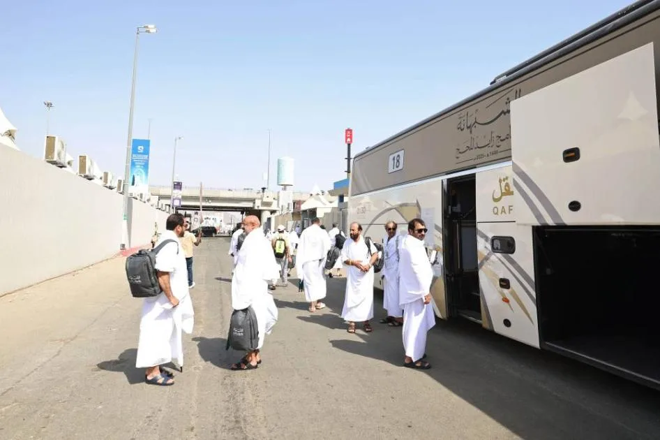 حجاج الإمارات يتجهون إلى مشعر منى استعداداً ليوم التروية