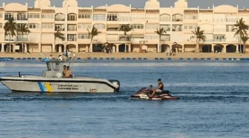 حرس الحدود في منطقة مكة المكرمة ينجح في إنقاذ مواطن بعد تعطل قاربه في البحر.