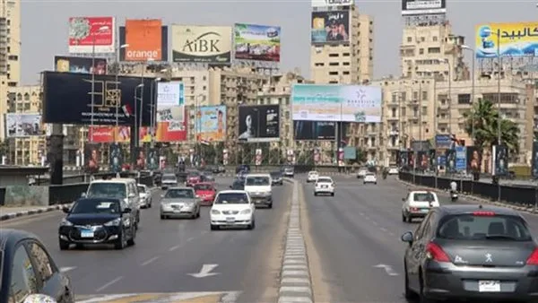حركة سير انسيابية في شوارع القاهرة والجيزة مع تواجد أمني مكثف حركة سير انسيابية في شوارع القاهرة والجيزة مع تواجد أمني مكثف