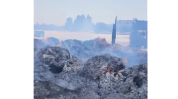 حريق يدمر 3 منازل في قرية الدهسة بقنا