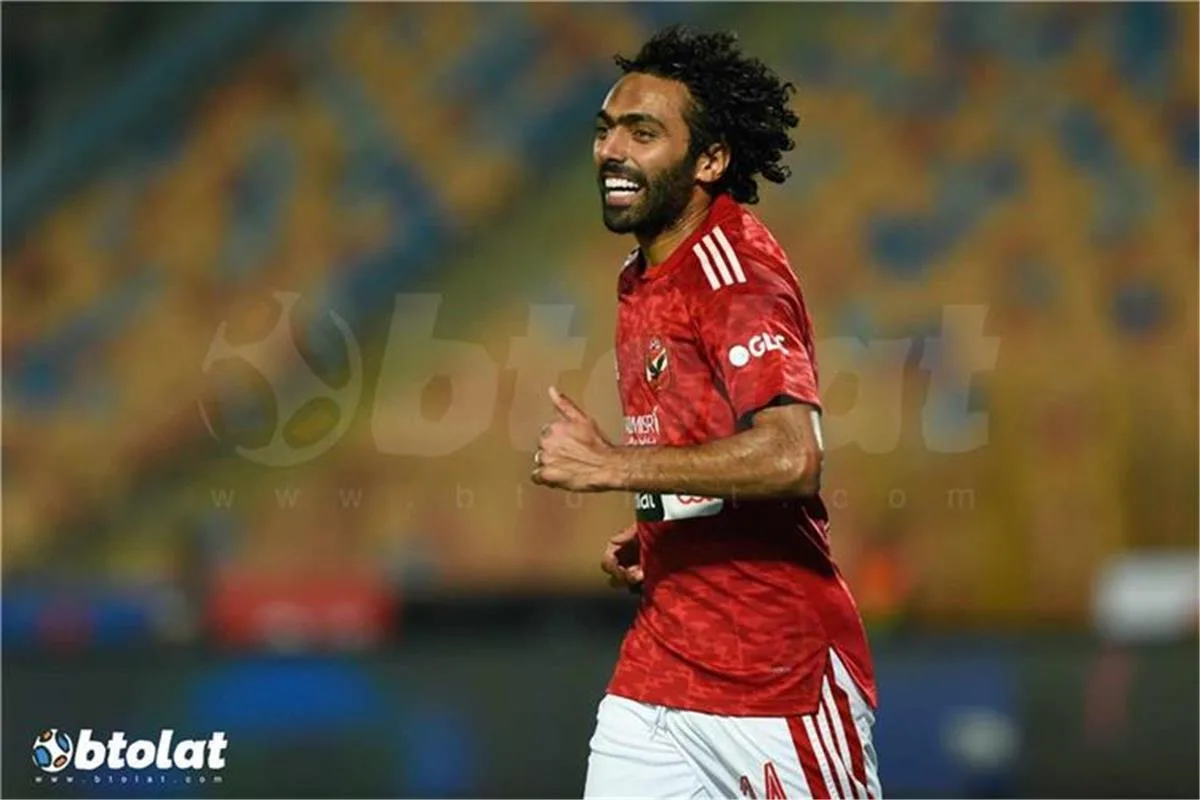 حسين الشحات: المسؤول في بيراميدز كان السبب في انتقالي للأهلي.. وزيزو هو أفضل صفقة في التاريخ. حسين الشحات: المسؤول في بيراميدز كان السبب في انتقالي للأهلي.. وزيزو هو أفضل صفقة في التاريخ.