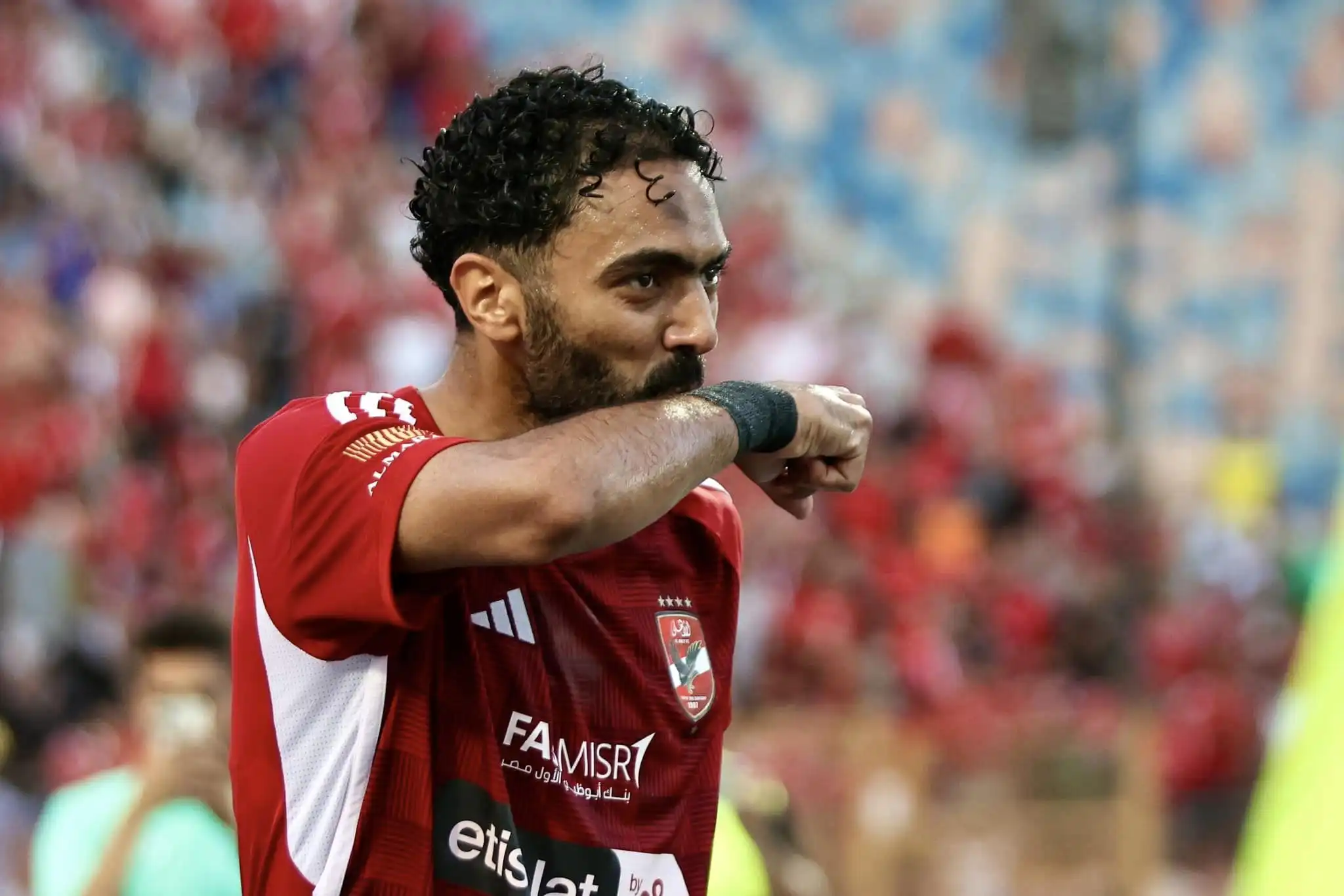 حسين الشحات يدخل ضمن خيارات ريفيرو في مباراة بالميراس بعد إصابة جناح الأهلي. حسين الشحات يدخل ضمن خيارات ريفيرو في مباراة بالميراس بعد إصابة جناح الأهلي.