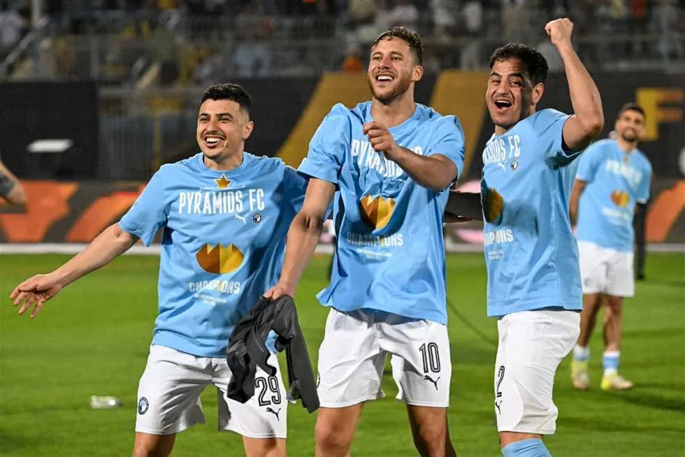 حقيقة انتقال ثلاثي بيراميدز إلى الزمالك وموقفهم من صفقات التبادل حقيقة انتقال ثلاثي بيراميدز إلى الزمالك وموقفهم من صفقات التبادل