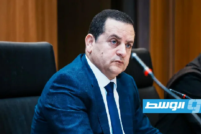 حكومة حماد تطالب اليونان بوقف عاجل لأي عروض تنقيب في المياه الليبية.