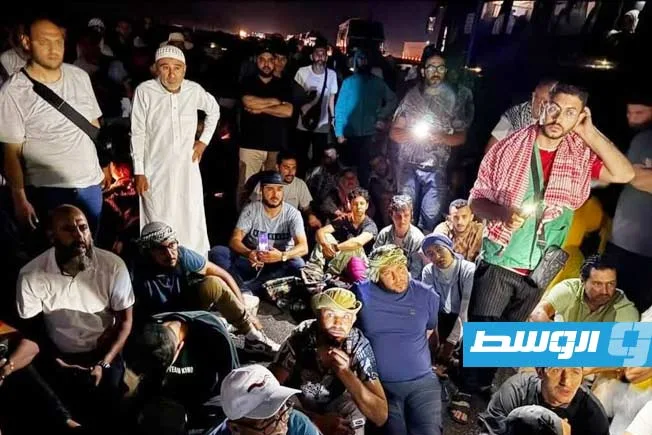 حكومة حماد تطلب من المشاركين في “قافلة الصمود” تقديم الوثائق الرسمية حكومة حماد تطلب من المشاركين في “قافلة الصمود” تقديم الوثائق الرسمية