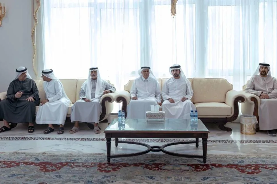 حمدان بن محمد يقدم تعازيه في وفاة محمد إبراهيم عبيدالله حمدان بن محمد يقدم تعازيه في وفاة محمد إبراهيم عبيدالله
