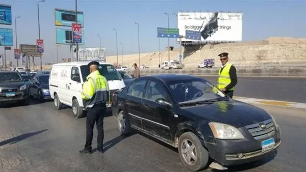 حملات تفتيش مروري لرصد المخالفات في شوارع القاهرة والجيزة حملات تفتيش مروري لرصد المخالفات في شوارع القاهرة والجيزة