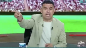 خالد الغندور يطالب بتجديد مدرجات ملعب حلمي زامورا